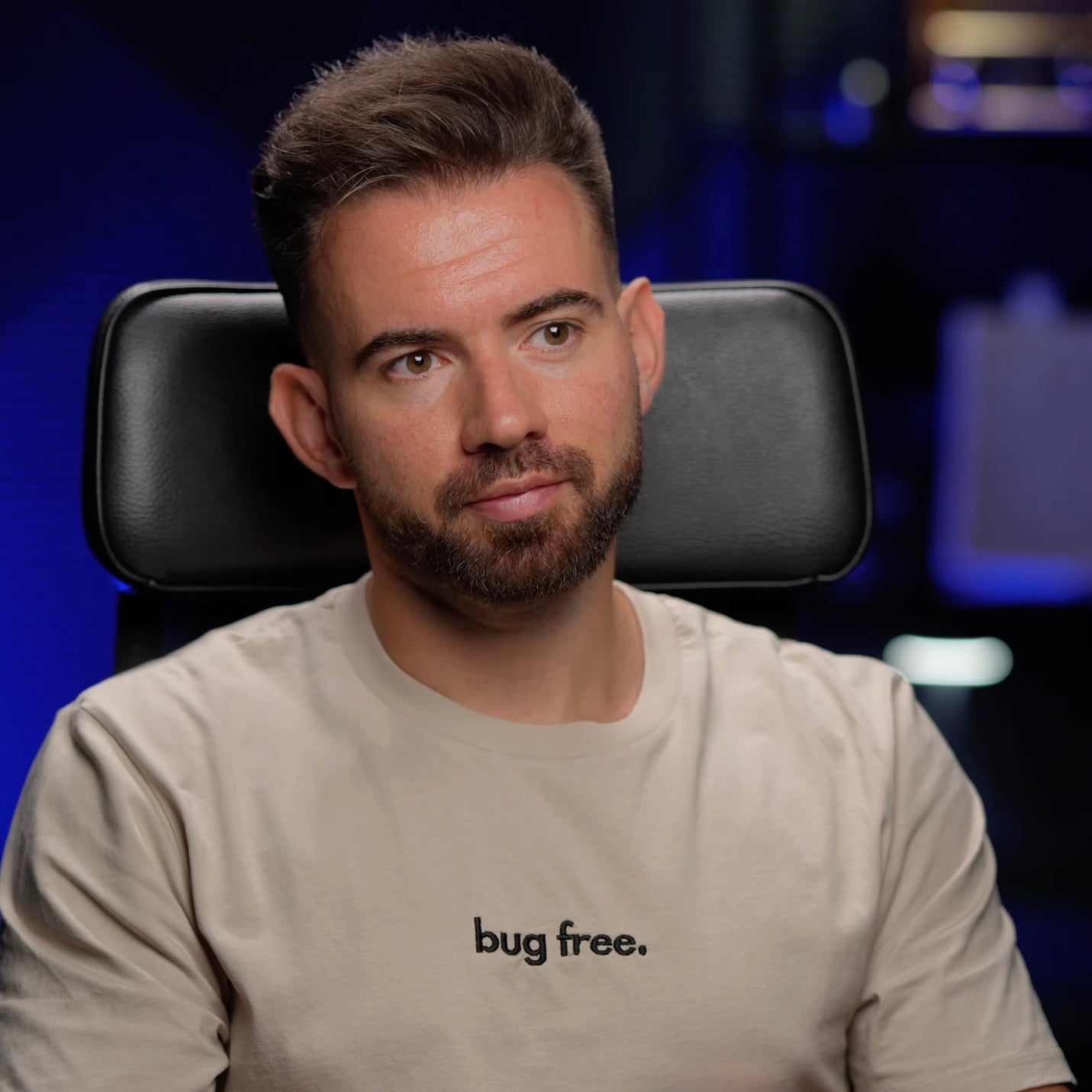 "BUG FREE" Embroidered Unisex organic cotton light t-shirt The Developer Shop